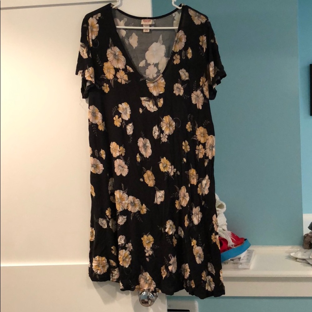 Black Flowered Mossimo Dress Size XL